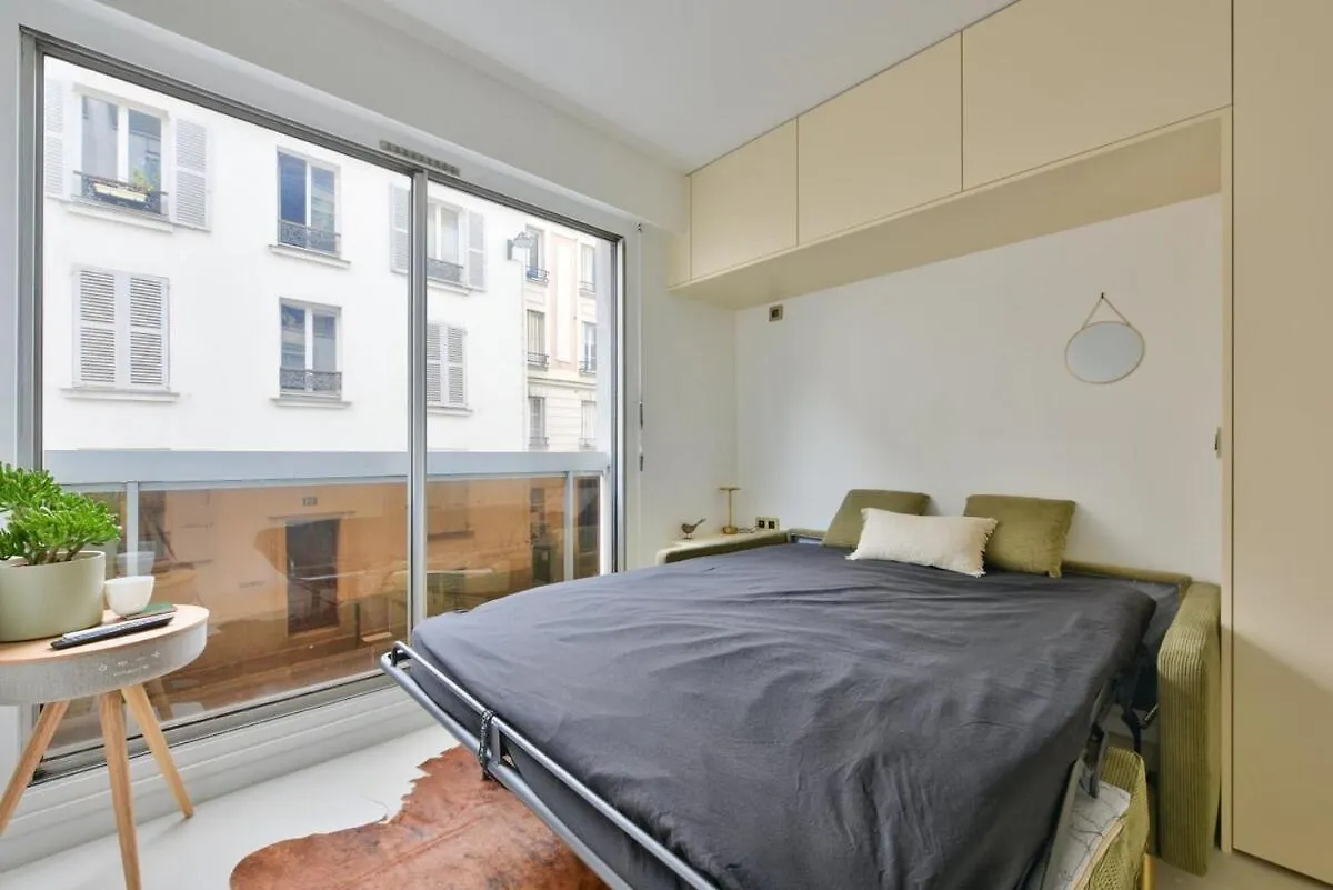 Cosy Studio Near Georges Brassens Parc Paris France